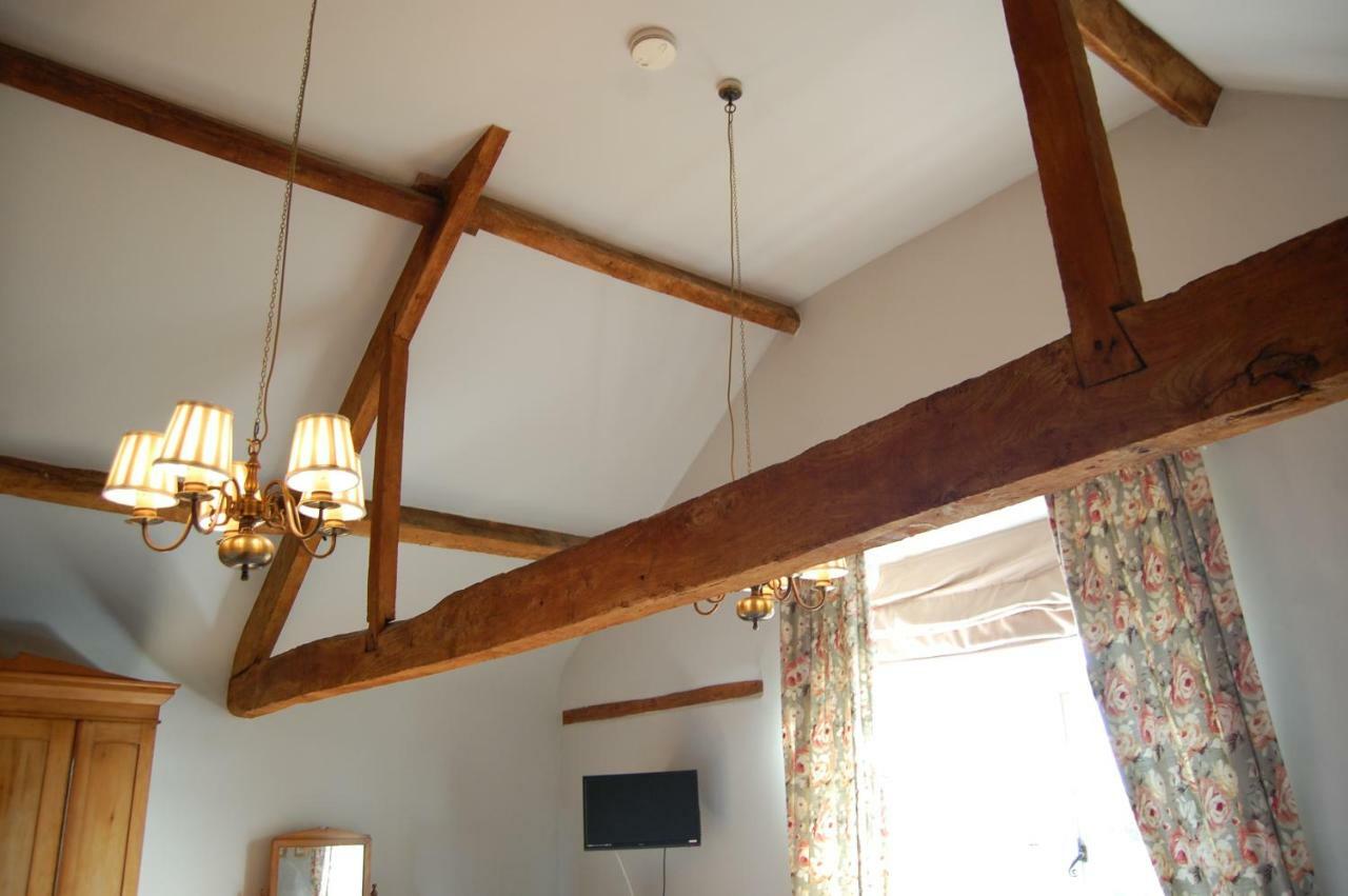 Home Barn Bed And Breakfast Yeovil Exterior photo