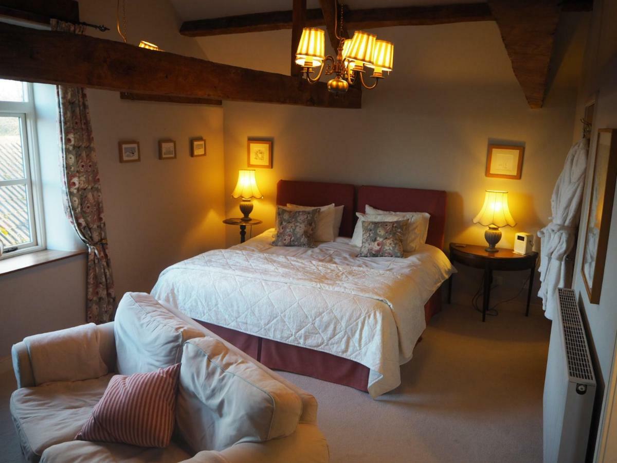 Home Barn Bed And Breakfast Yeovil Exterior photo